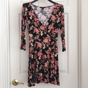 Forever 21 Dress S Floral Black Pink 3/4 Sleeves V neck